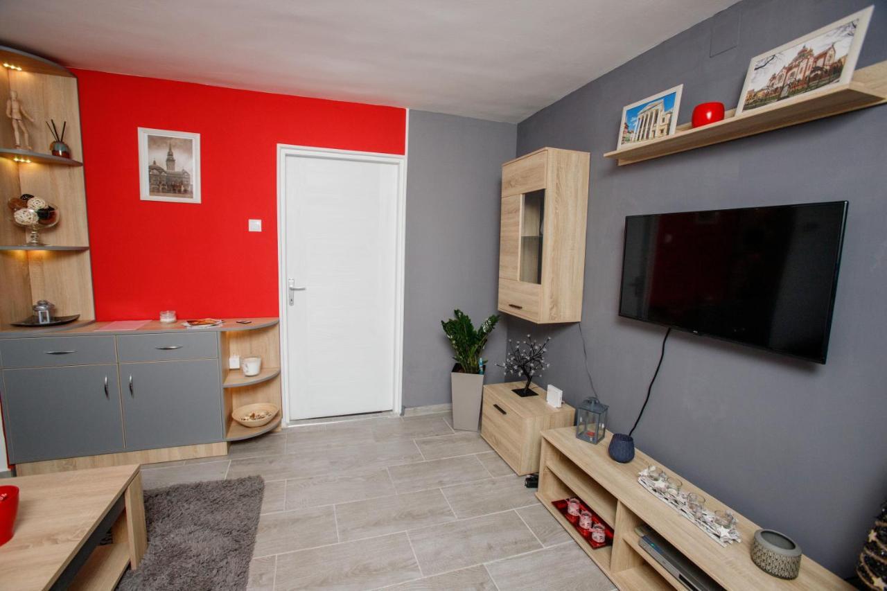 7 Days Premium Apartment Subotica Exterior foto